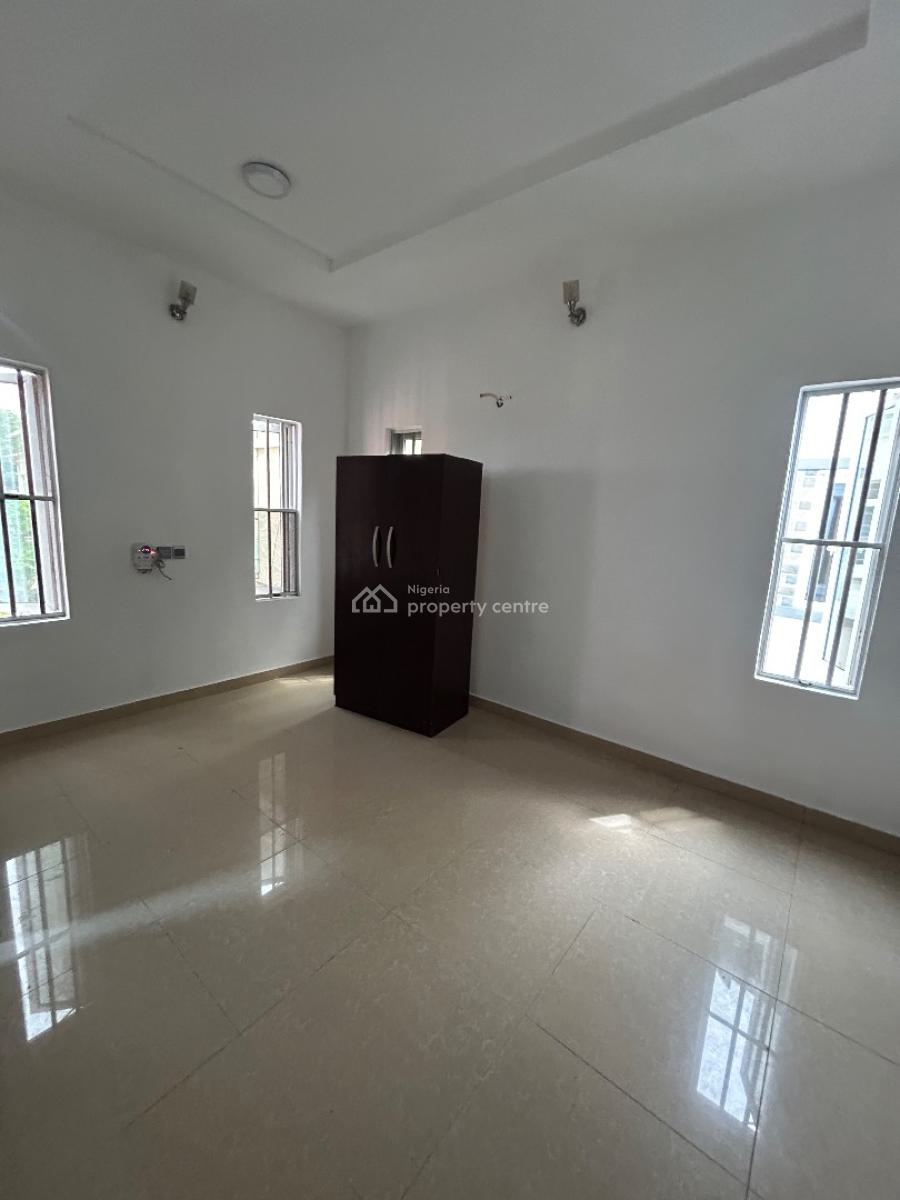 Well Maintained and Spacious 5 Bedroom Detached Duplex with Spacious Bq, Chevron Drive, Lekki, Lagos, Detached Duplex for Rent