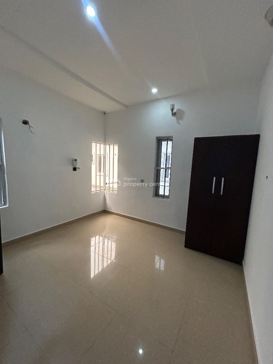 Well Maintained and Spacious 5 Bedroom Detached Duplex with Spacious Bq, Chevron Drive, Lekki, Lagos, Detached Duplex for Rent
