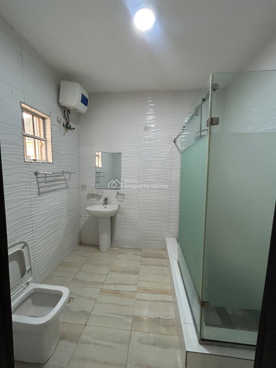Well Maintained and Spacious 5 Bedroom Detached Duplex with Spacious Bq, Chevron Drive, Lekki, Lagos, Detached Duplex for Rent
