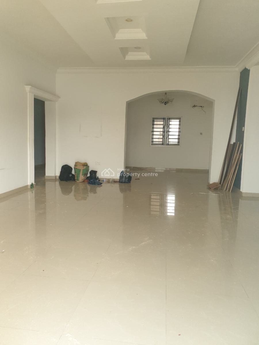 Spacious and Newly Renovated 3 Bedroom Flat, Spg Road Ologolo, Lekki, Lagos, Flat / Apartment for Rent
