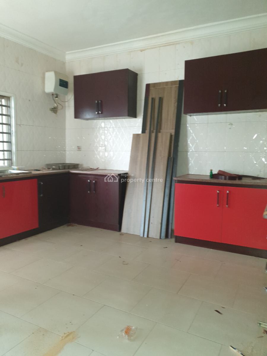 Spacious and Newly Renovated 3 Bedroom Flat, Spg Road Ologolo, Lekki, Lagos, Flat / Apartment for Rent