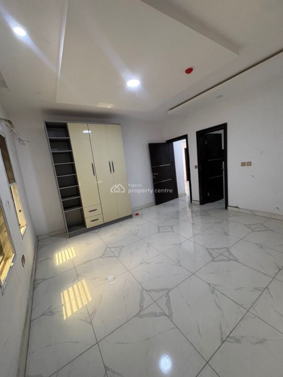 Brand New 2 Bedrooms Apartment with Bq, Lekki Phase One, Lekki, Lagos, Flat / Apartment for Rent
