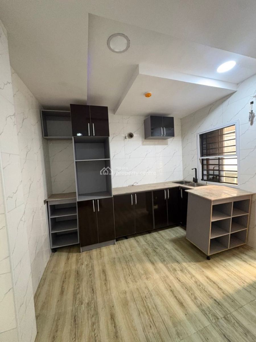 Brand New 2 Bedrooms Apartment with Bq, Lekki Phase One, Lekki, Lagos, Flat / Apartment for Rent