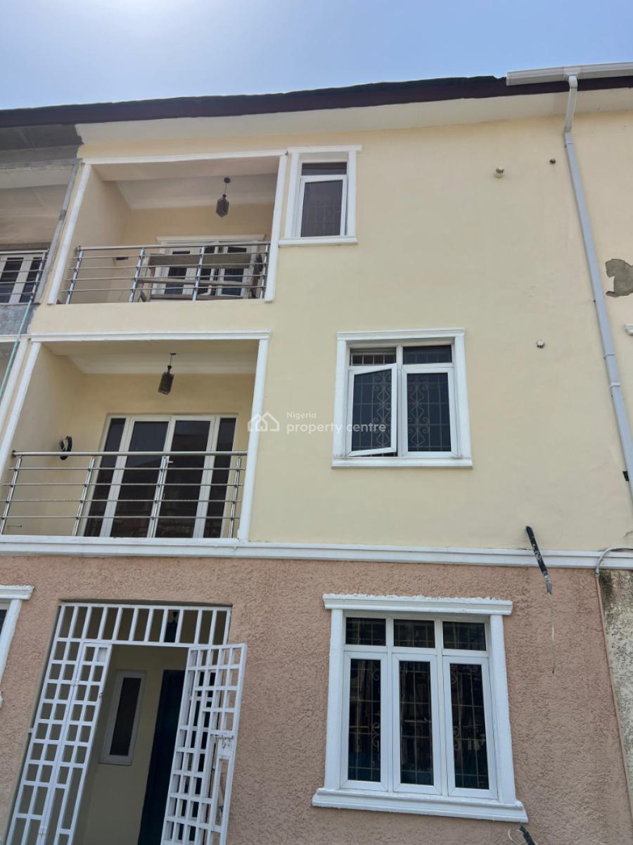 Beautiful Luxurious Share Apartment, Mobil Road, Ilaje, Ajah, Lagos, Self Contain (single Rooms) for Rent