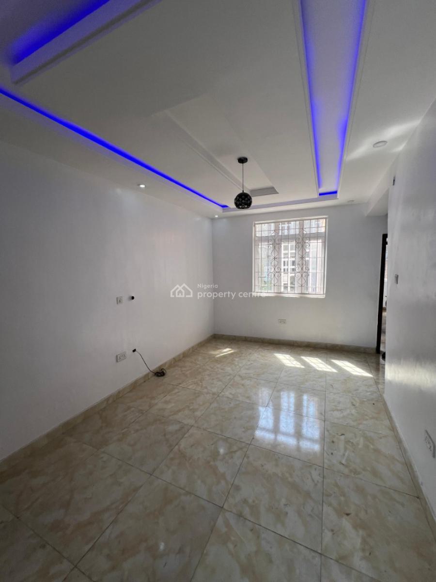 Beautiful Luxurious Share Apartment, Mobil Road, Ilaje, Ajah, Lagos, Self Contain (single Rooms) for Rent