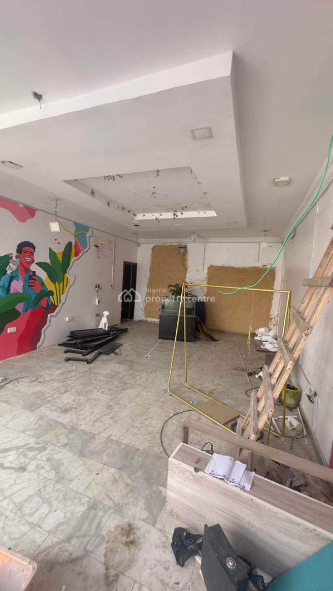 Nice & Spacious Commercial Space on 85sqm, Lower Unit, Lekki Phase 1, Lekki, Lagos, Commercial Property for Rent
