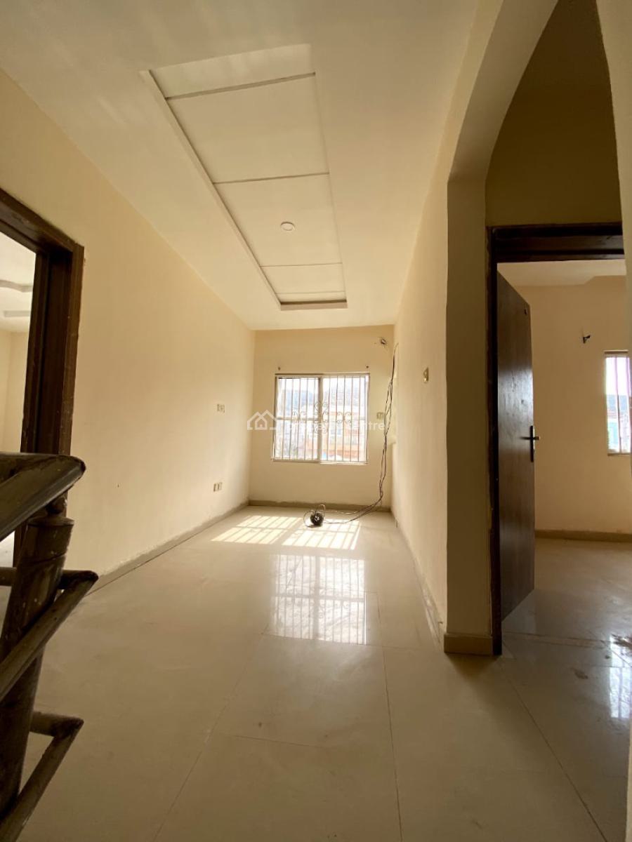 Contemporary 3 Bedroom Semi Detached Duplex with Bq, Orchid Road, Lekki, Lagos, Semi-detached Duplex for Rent
