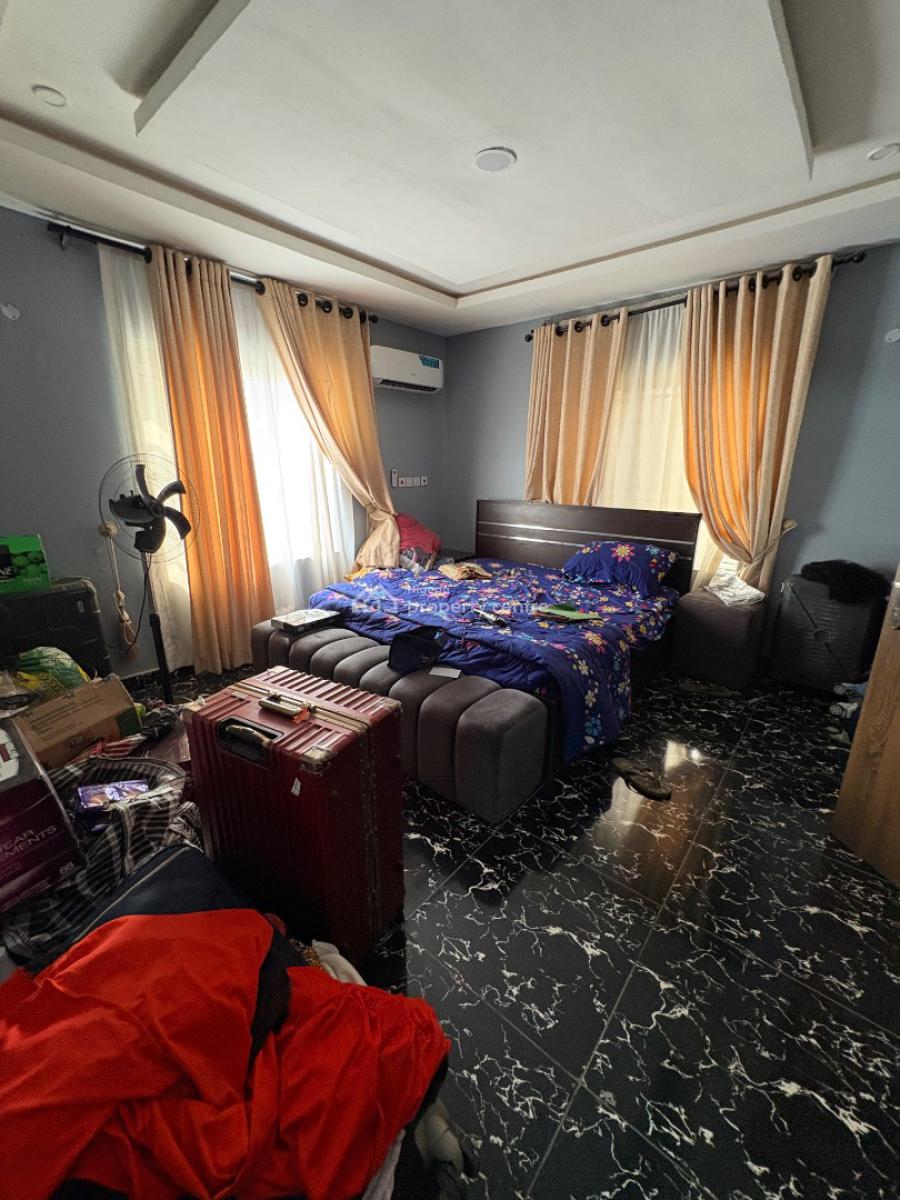 Spacious 3 Bedroom Apartment, Von Axis, Lugbe District, Abuja, Flat / Apartment for Rent