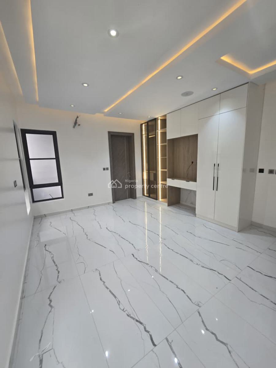 5-bedroom Fully Detached Palace, Royal Garden Estate, Ajah, Lagos, Detached Duplex for Sale