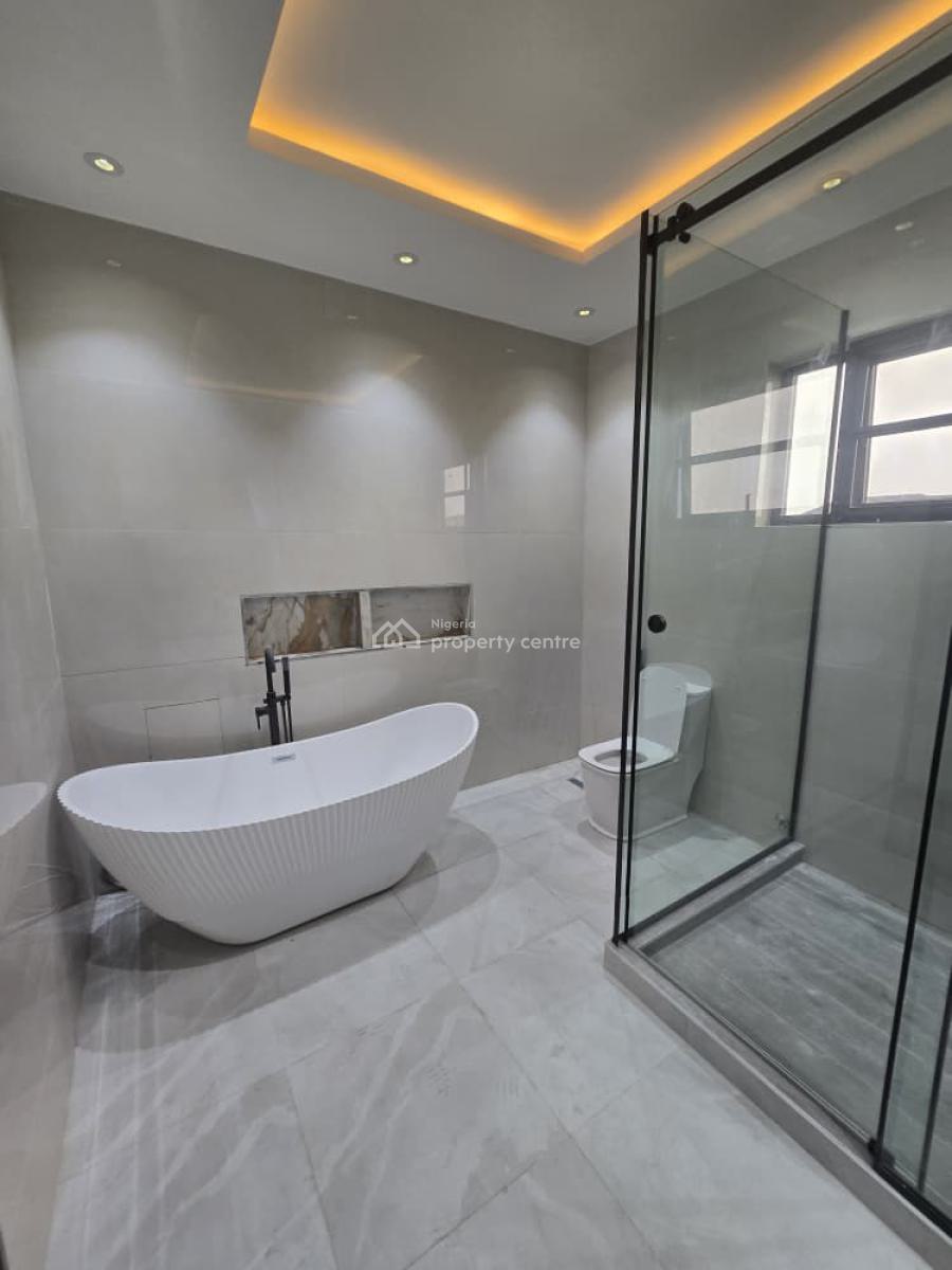 5-bedroom Fully Detached Palace, Royal Garden Estate, Ajah, Lagos, Detached Duplex for Sale