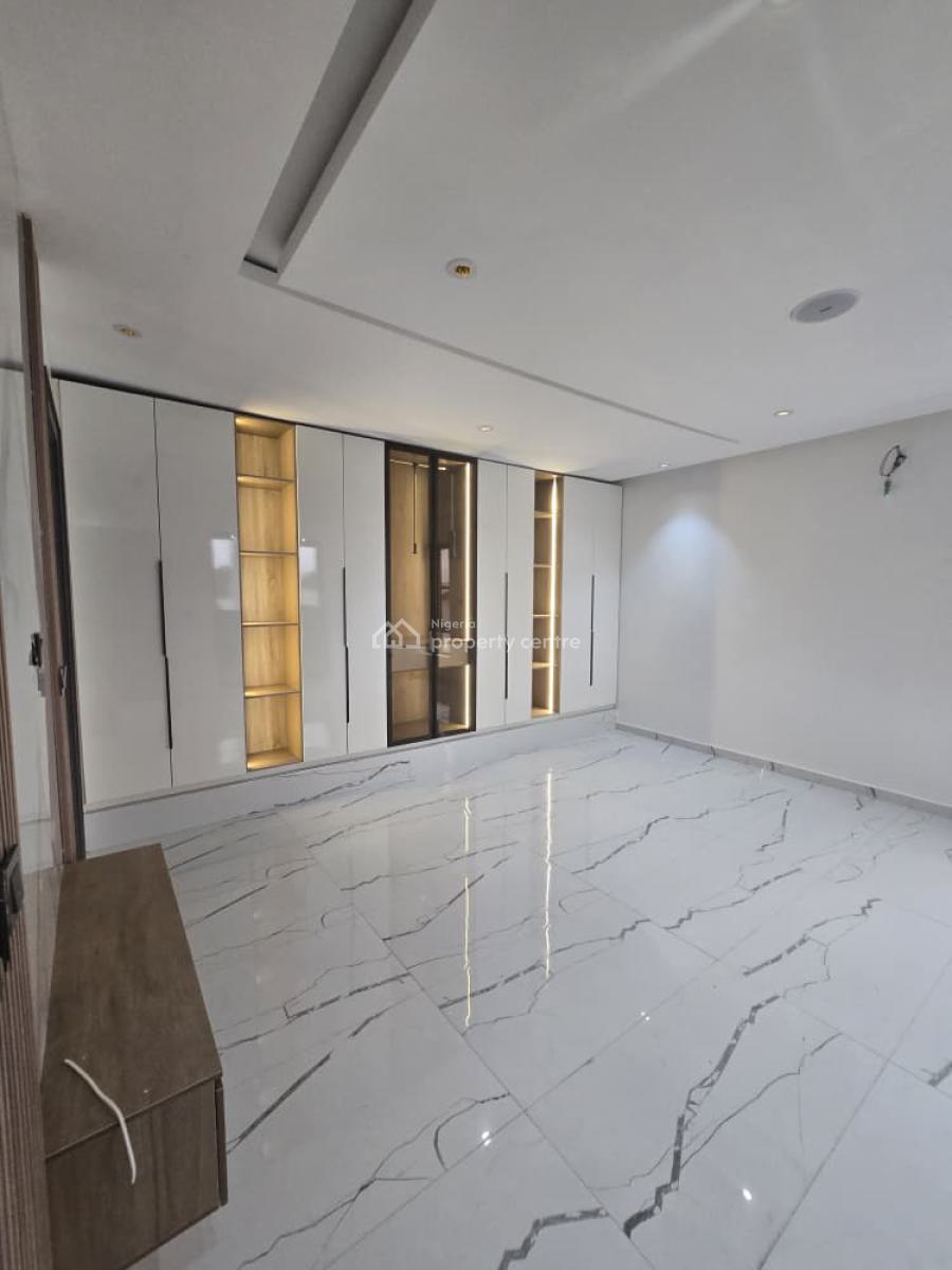 5-bedroom Fully Detached Palace, Royal Garden Estate, Ajah, Lagos, Detached Duplex for Sale