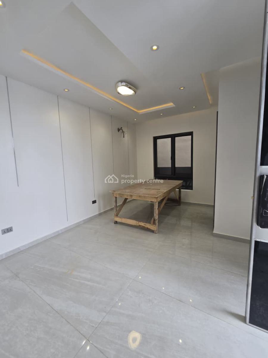 5-bedroom Fully Detached Palace, Royal Garden Estate, Ajah, Lagos, Detached Duplex for Sale