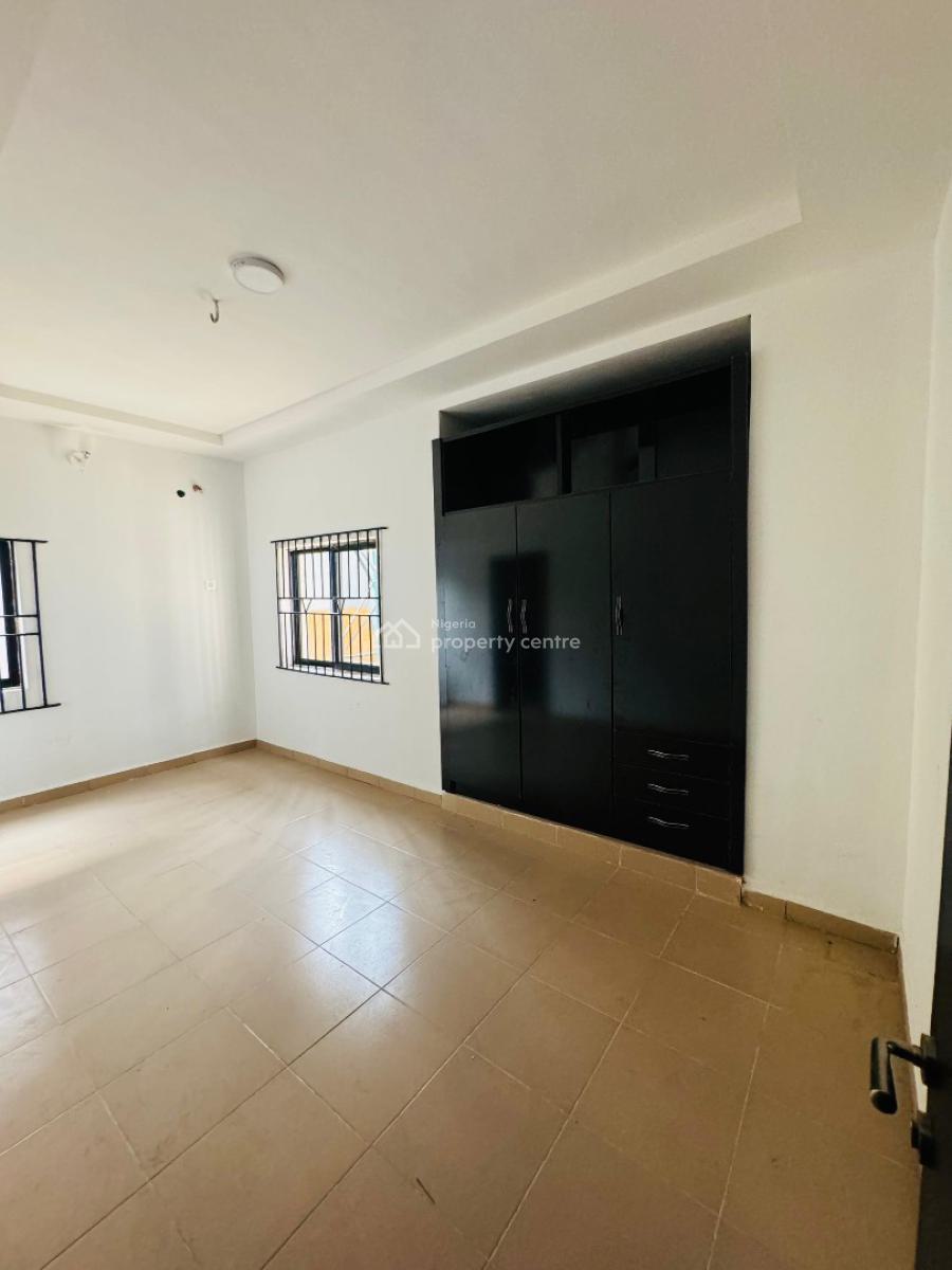 Lovely Built 3 Bedroom Apartment, Gbagada, Lagos, Block of Flats for Sale