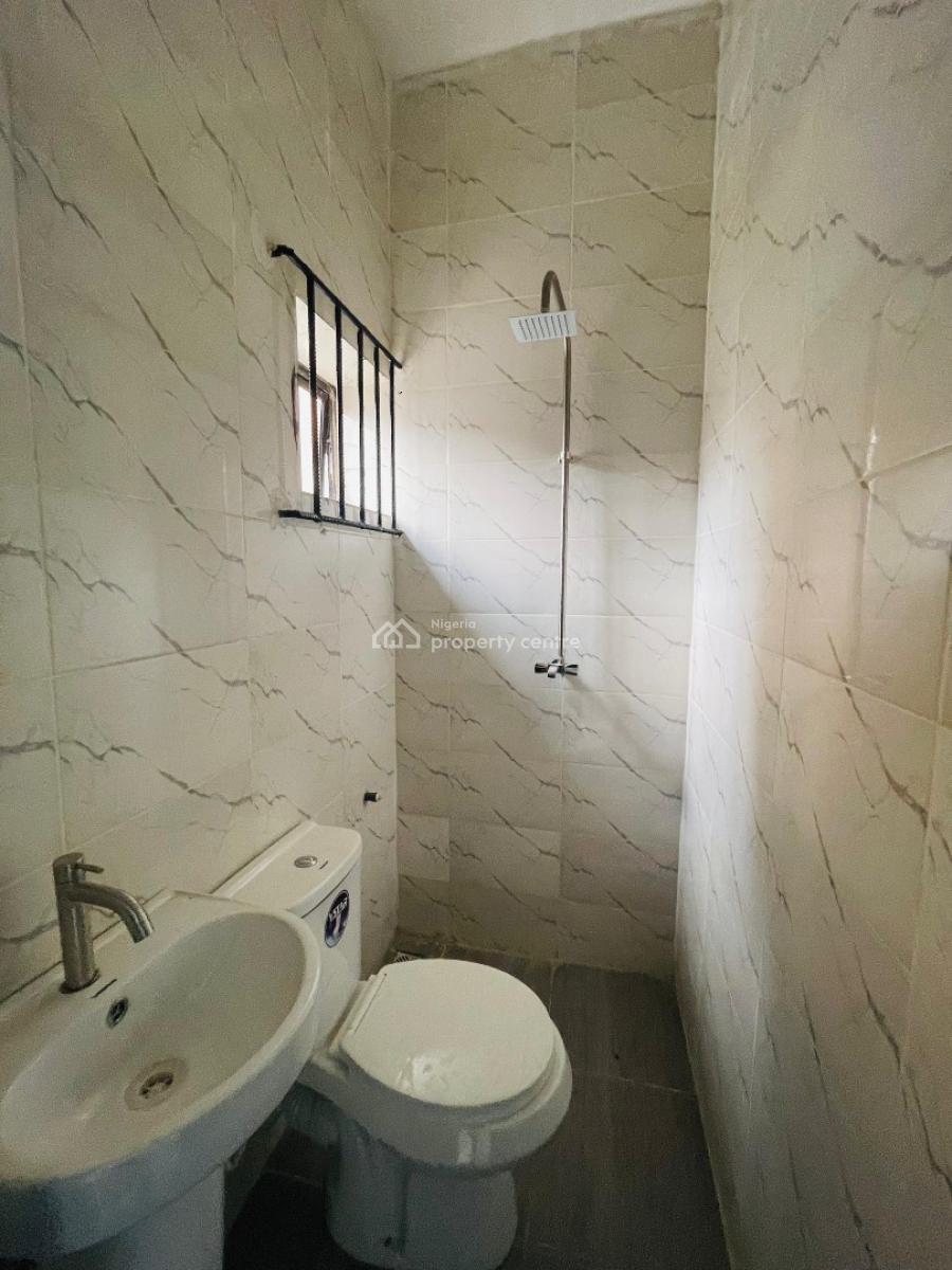Lovely Built 3 Bedroom Apartment, Gbagada, Lagos, Block of Flats for Sale