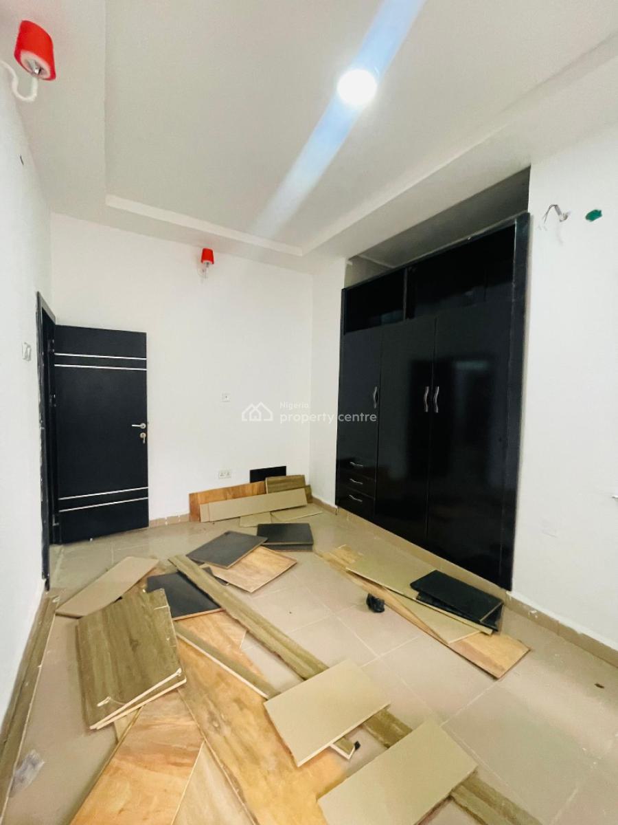 Lovely Built 3 Bedroom Apartment, Gbagada, Lagos, Block of Flats for Sale