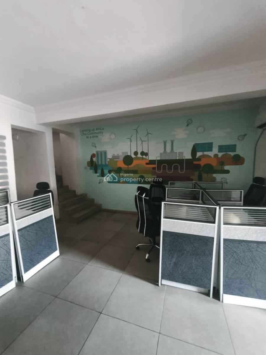 Multi Units of Apartment on 1700sqm Gated Premises., Off Burdillon, Ikoyi, Lagos, Hotel / Guest House for Rent