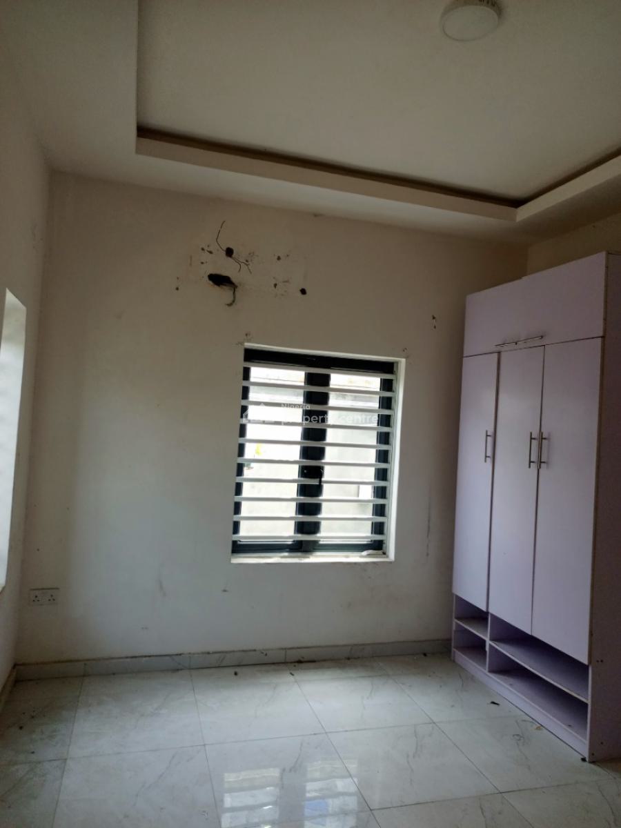Nice 2 Bedrooms Flat, Seaside Estate, Badore, Ajah, Lagos, Flat / Apartment for Rent