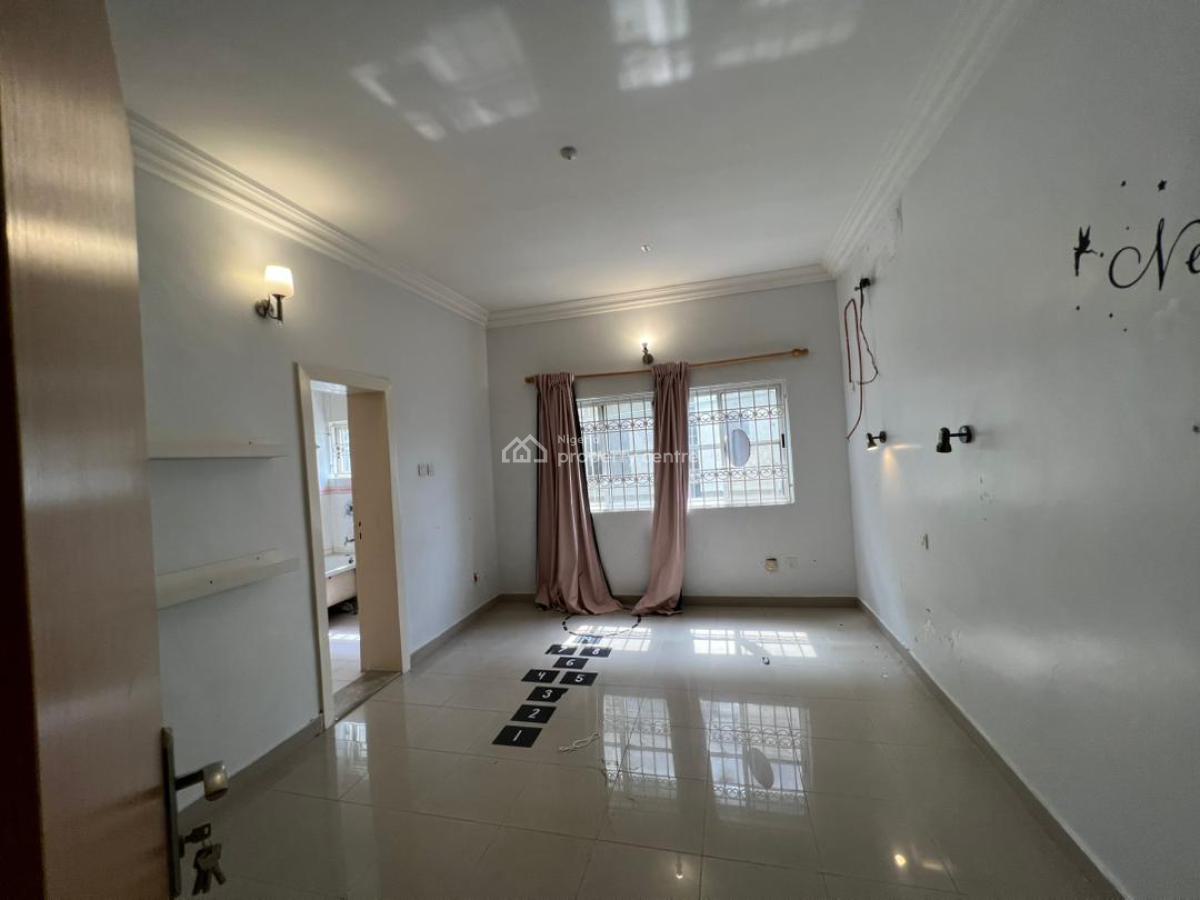 Neatly Maintained 3 Bedroom Flat Apartment with Bq Elevator, Swimming, Parkview, Ikoyi, Lagos, Flat / Apartment for Sale