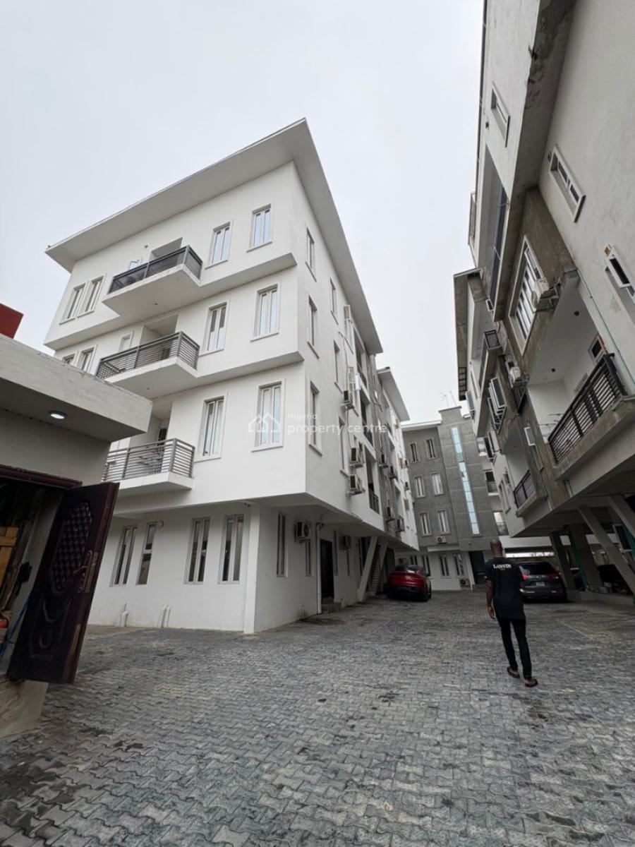 Well-maintained 2-bedroom Fully Furnished Apartment with Bq, Lekki, Lagos, Flat / Apartment for Rent