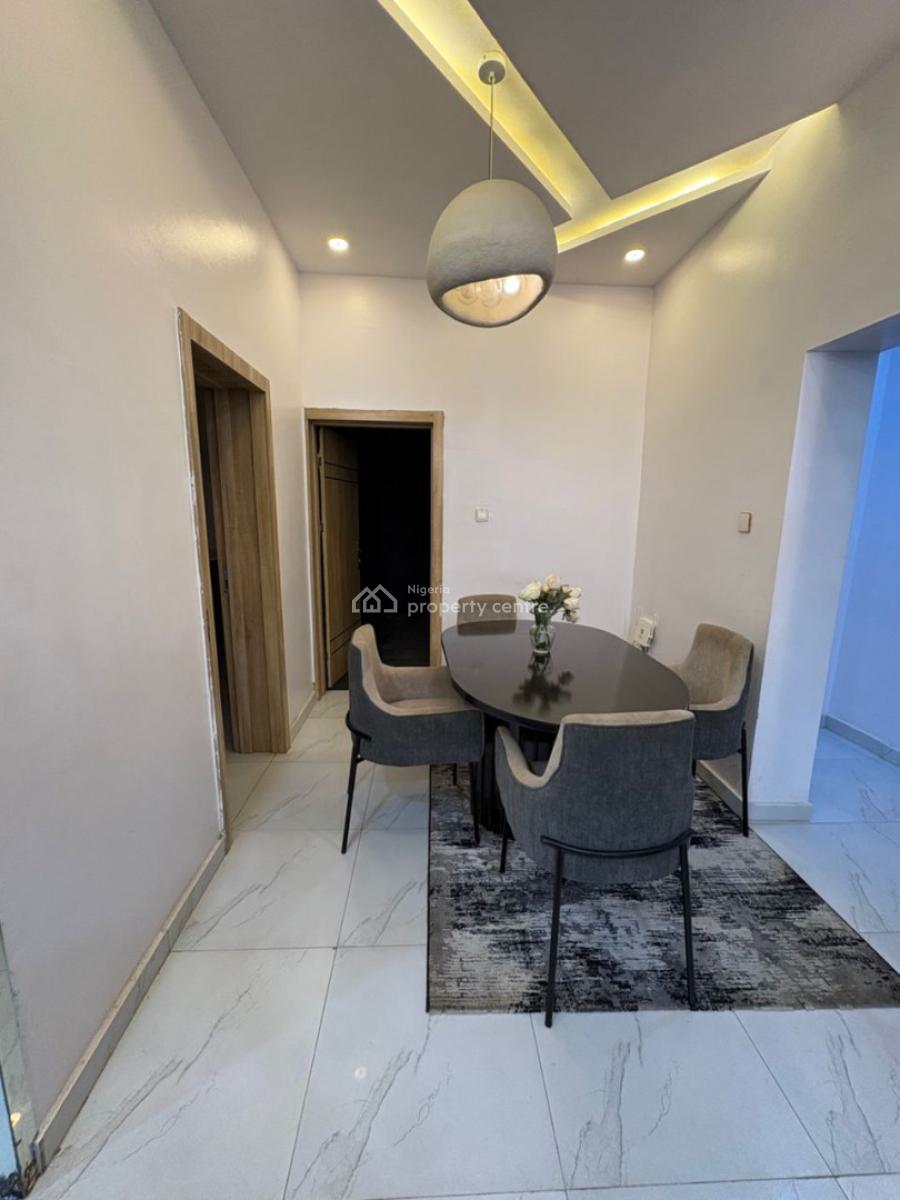 Well-maintained 2-bedroom Fully Furnished Apartment with Bq, Lekki, Lagos, Flat / Apartment for Rent