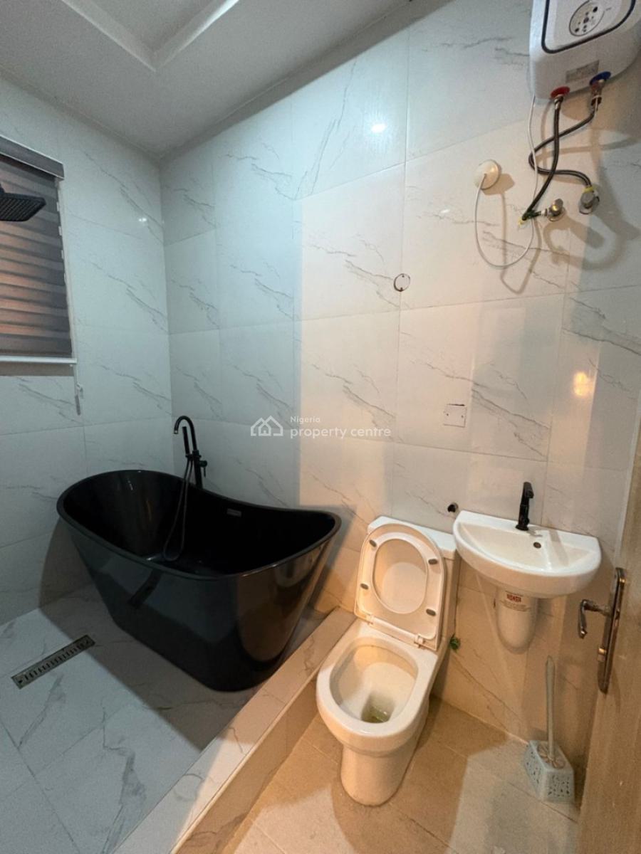 Well-maintained 2-bedroom Fully Furnished Apartment with Bq, Lekki, Lagos, Flat / Apartment for Rent