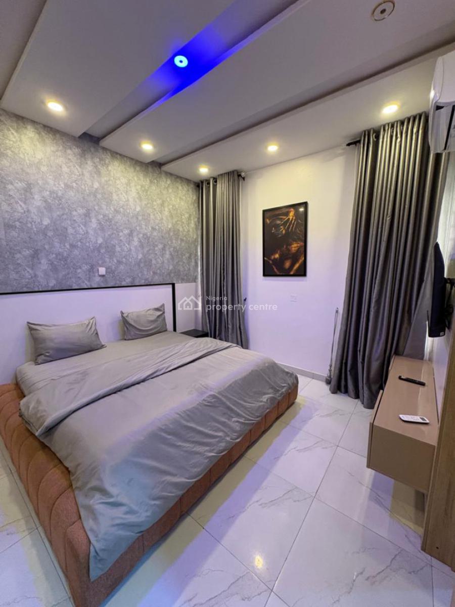 Well-maintained 2-bedroom Fully Furnished Apartment with Bq, Lekki, Lagos, Flat / Apartment for Rent