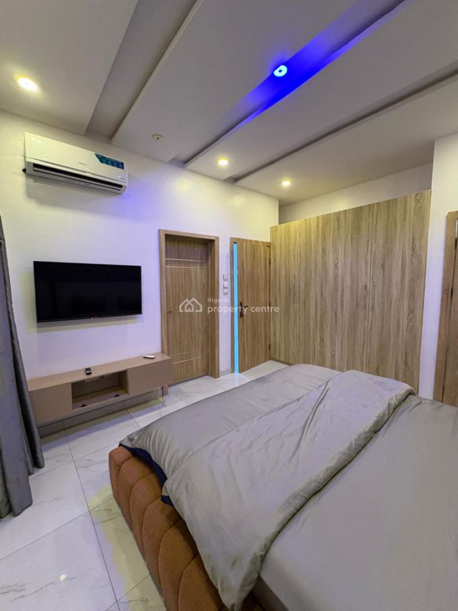 Well-maintained 2-bedroom Fully Furnished Apartment with Bq, Lekki, Lagos, Flat / Apartment for Rent