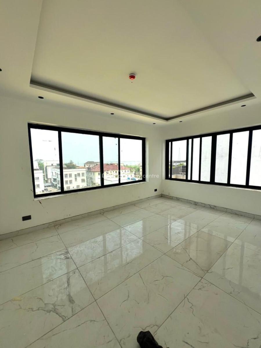 a Grandly Scaled and Architecturally Impressive 6-bedroom Detached Duplex with Bq, Banana Island, Ikoyi, Lagos, Detached Duplex for Sale