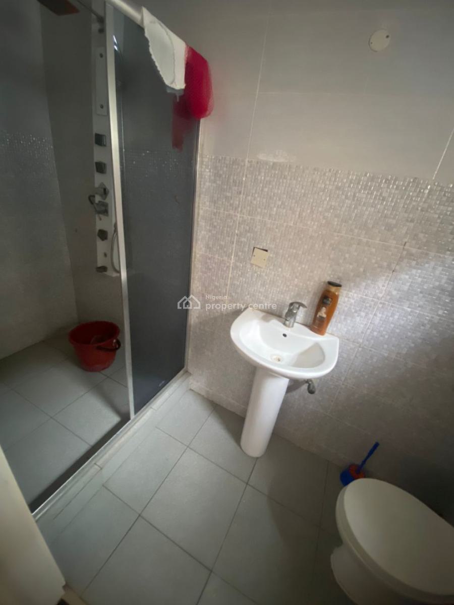 Beautiful Captivating Luxurious Juicy Shared Apartment, Chevron, Lekki, Lagos, Self Contain (single Rooms) for Rent