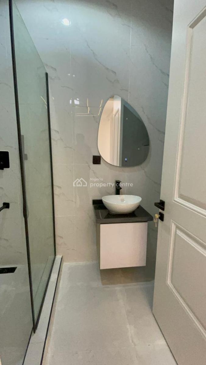 Delightful Exquisite 5 Bedroom Fully Detached Duplex with a Sizable Room Bq, Chevron Drive, Chevron, Lekki, Lagos, Detached Duplex for Sale