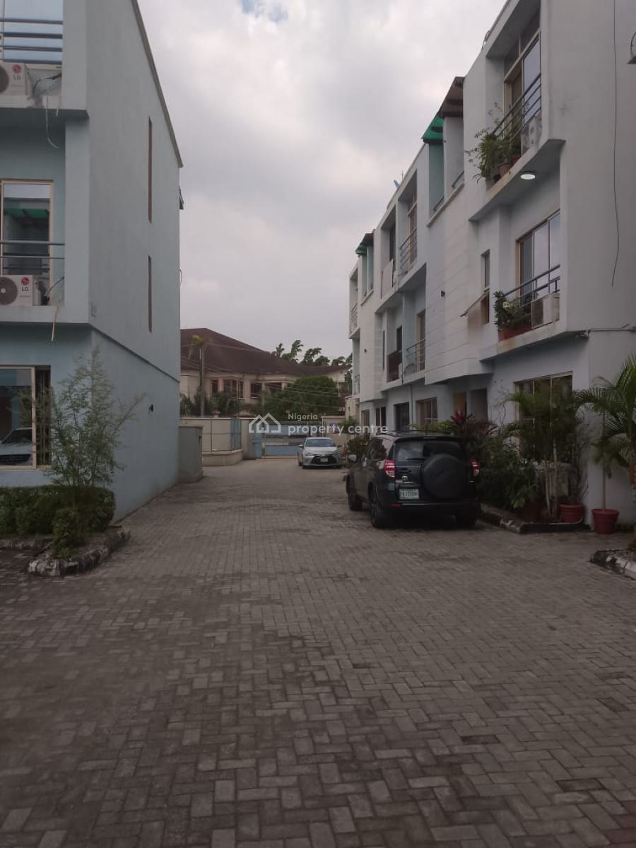 4 Bedroom Fully Serviced Terrace Duplex with a Room Bq, Ikeja Gra, Ikeja, Lagos, Terraced Duplex for Rent