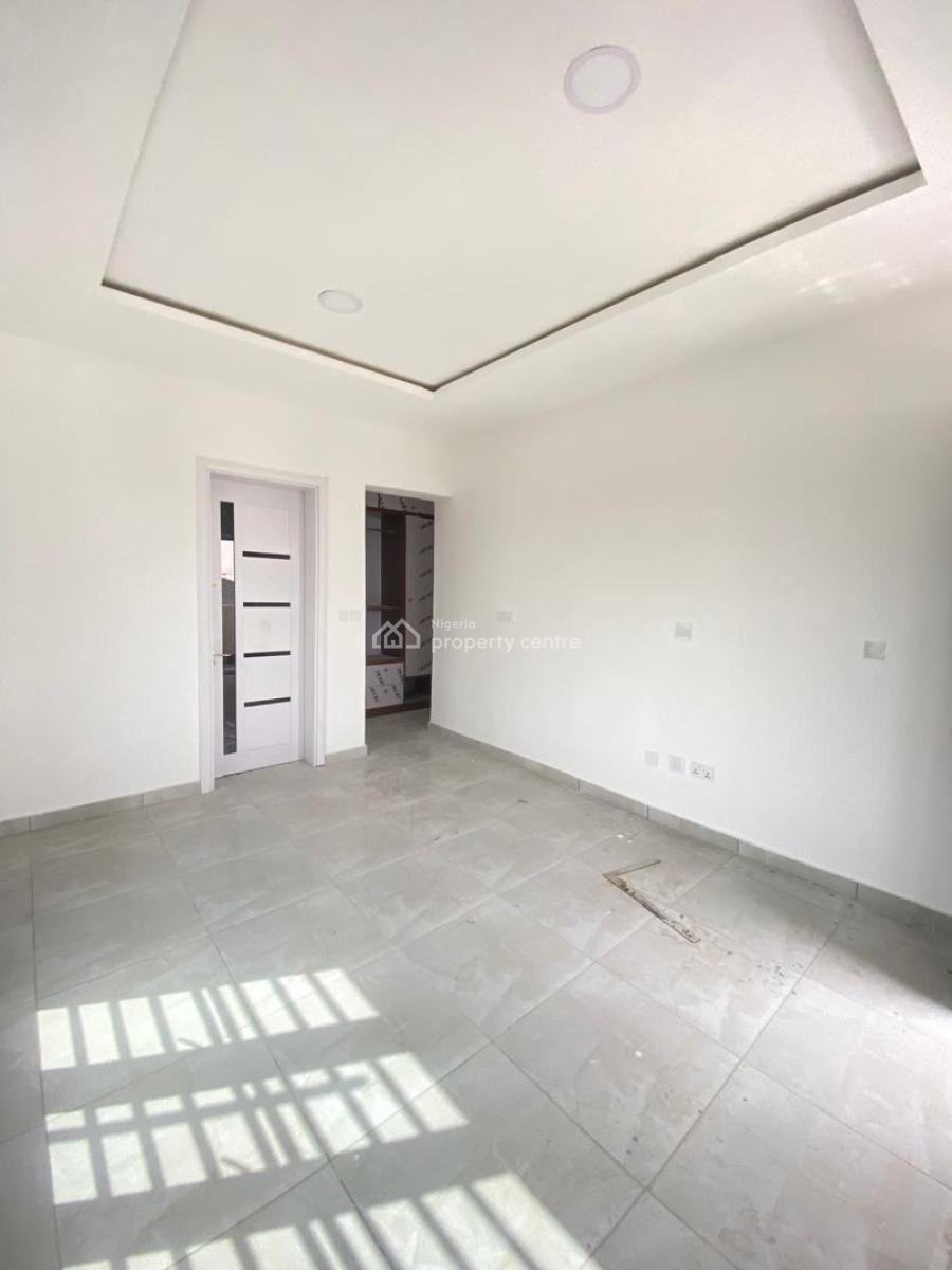 Newly Built 3 Bedroom with Bq, Lekki Phase 1, Lekki, Lagos, Flat / Apartment for Rent