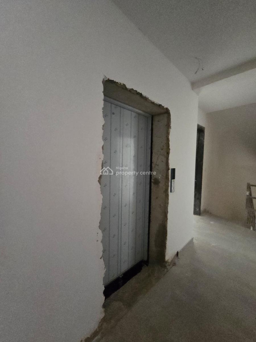 Contemporary 3-bedroom Apartment with Boys Quarters, Lekki Phase 1, Lekki, Lagos, Flat / Apartment for Sale