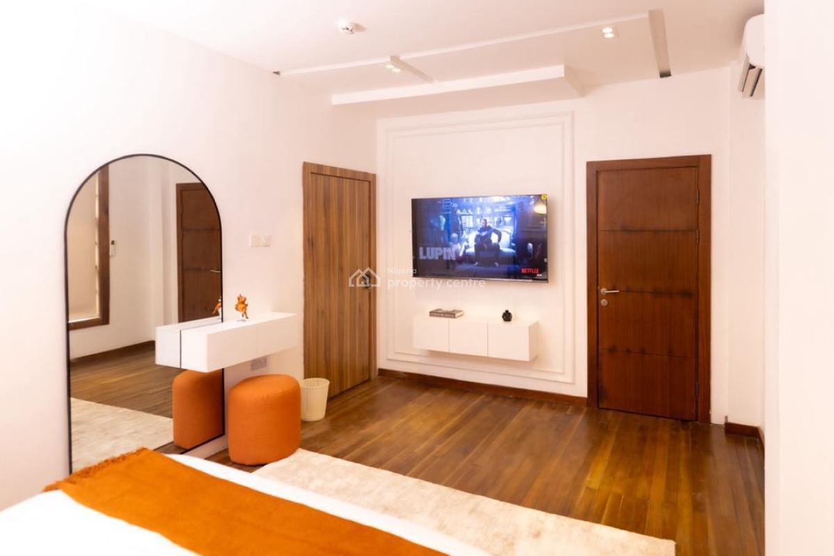 Luxe and Exclusive 2 Bedroom Loft Apartment, Admiralty Way, Lekki Phase 1, Lekki, Lagos, House for Sale