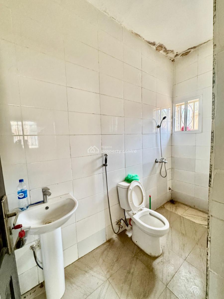 Standard 2 Bedroom Flat, Jahi, Abuja, Flat / Apartment for Rent