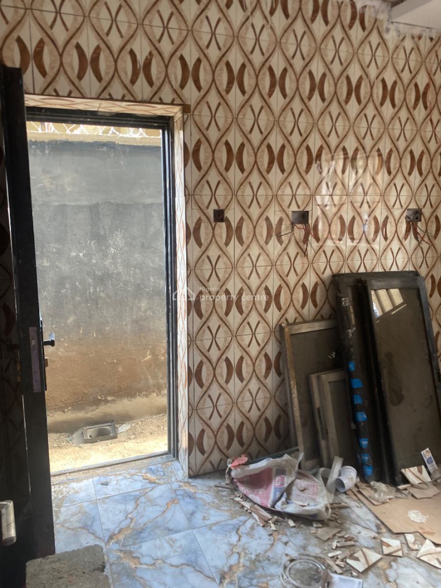 Luxury 2 Bedroom Flat with Best Proximity and Lovely Kitchen, Iponri, Surulere, Lagos, Flat / Apartment for Rent