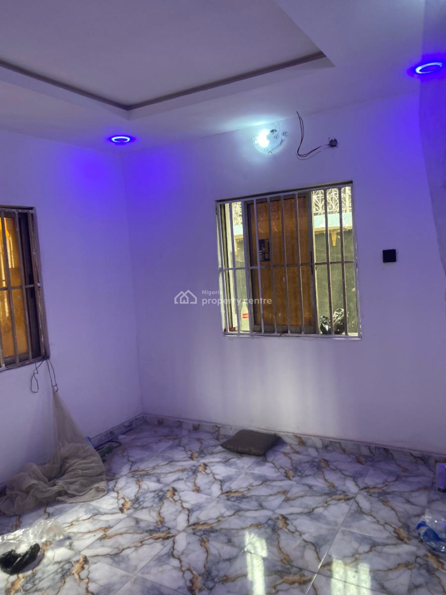 Luxury 2 Bedroom Flat with Best Proximity and Lovely Kitchen, Iponri, Surulere, Lagos, Flat / Apartment for Rent