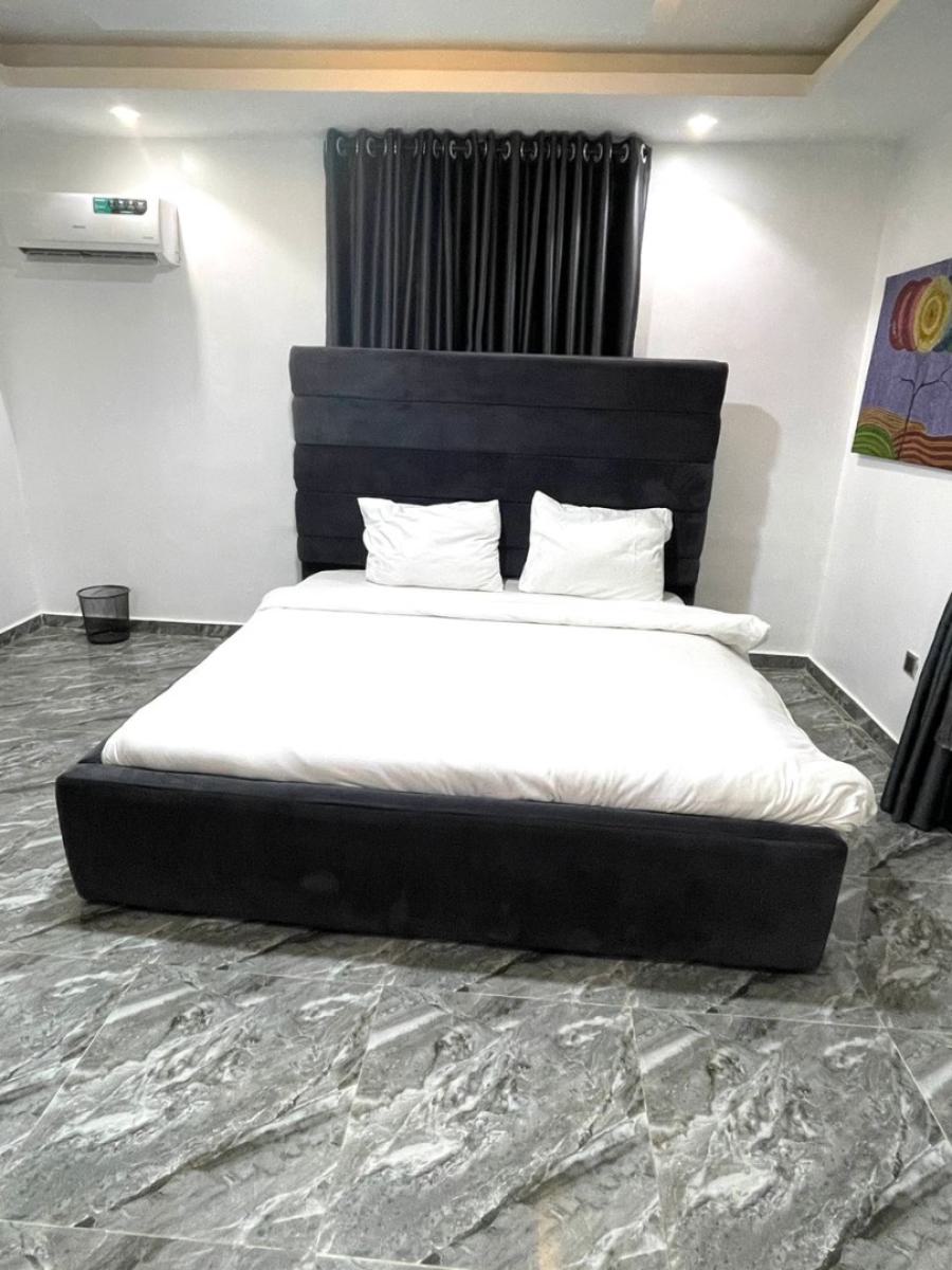 Cozy 3 Bedroom Apartment, Allen, Ikeja, Lagos, Flat / Apartment Short Let