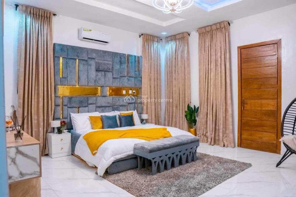 Luxurious and Spacious 4 Bedroom Self Compound with Xbox and Snooker, Ikota Gra, Lekki Phase 2, Lekki, Lagos, House Short Let