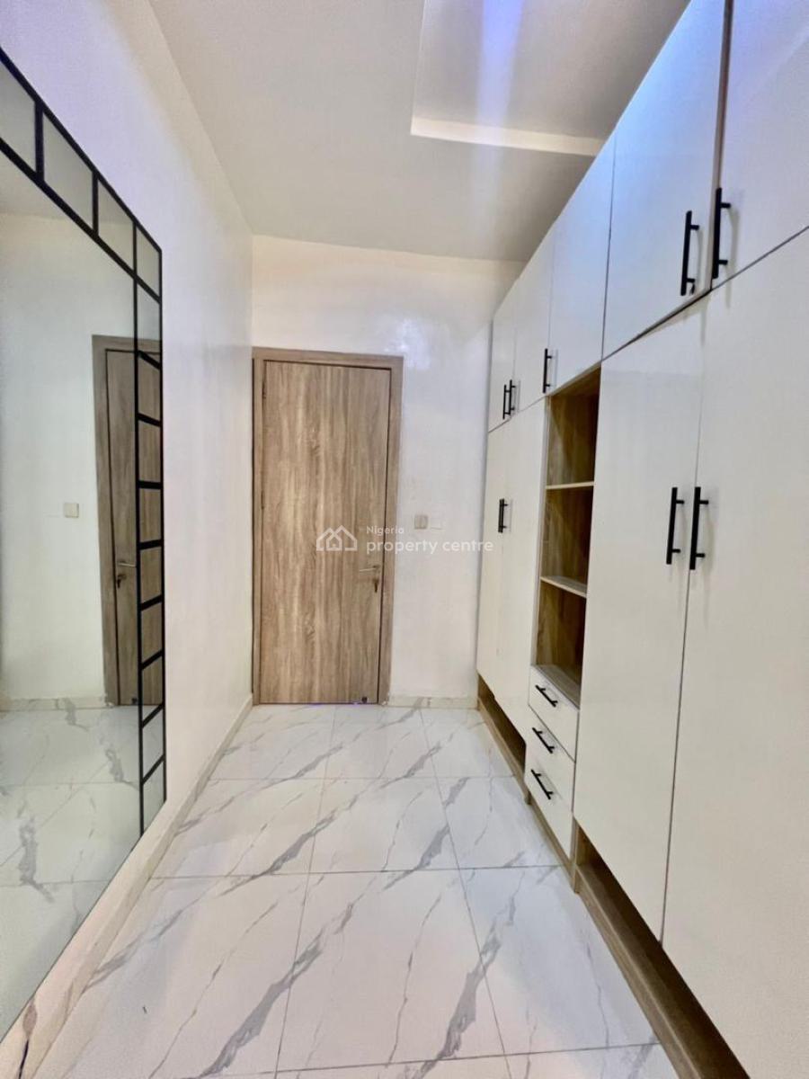 Luxurious and Spacious 4 Bedroom Self Compound with Xbox and Snooker, Ikota Gra, Lekki Phase 2, Lekki, Lagos, House Short Let