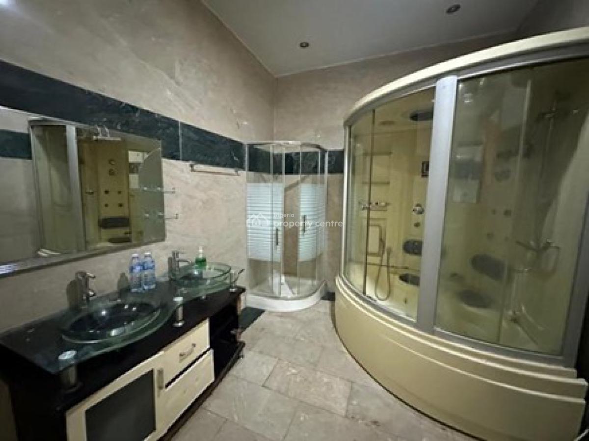 Commercial Property on 1033.63sqm, Lekki Phase 1, Lekki, Lagos, Plaza / Complex / Mall for Sale