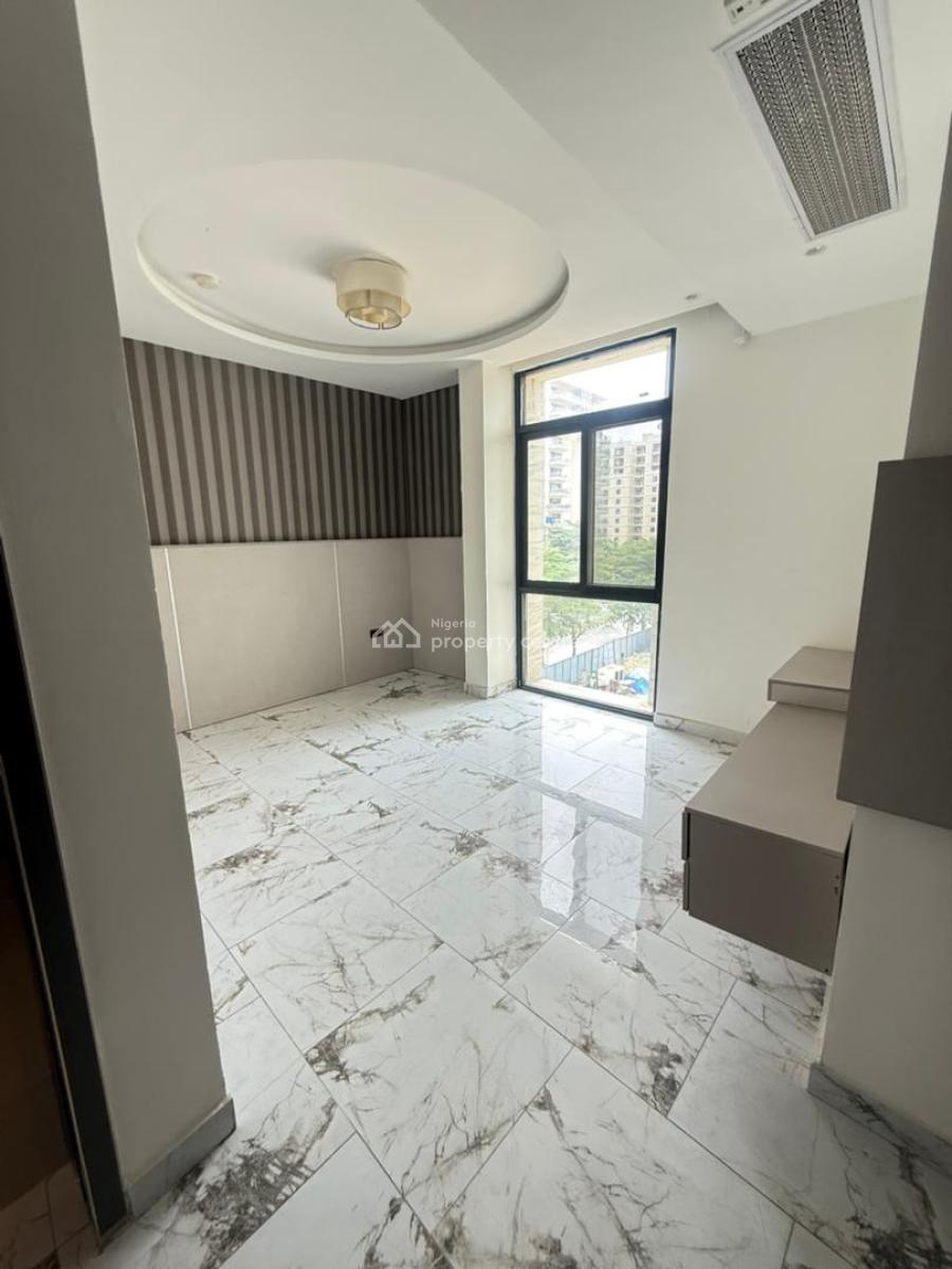 Super Luxury 5-bedroom Unfurnished Maisonette with Room Bq, Banana Island, Ikoyi, Lagos, Flat / Apartment for Rent