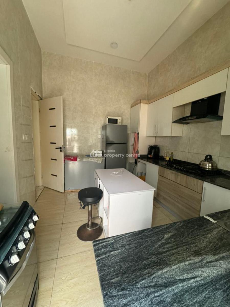 Distress 4 Bedroom Terrace Duplex with Bq in a Serviced Estate, Orchid Road, Lekki, Lagos, Terraced Duplex for Sale