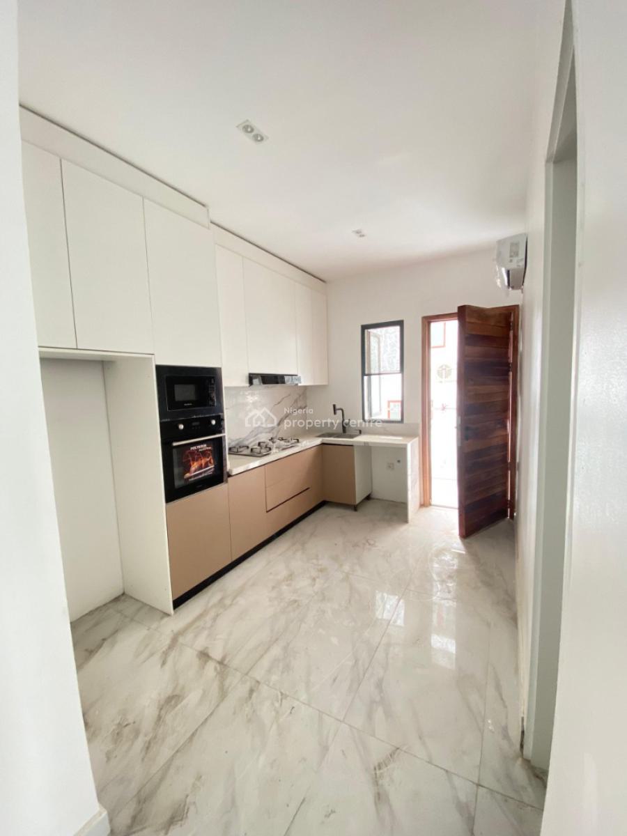 Luxury 2bedroom Serviced Apartment with Rooftop Pool, Elevator and Gym, Lekki Phase 1, Lekki, Lagos, Flat / Apartment for Sale