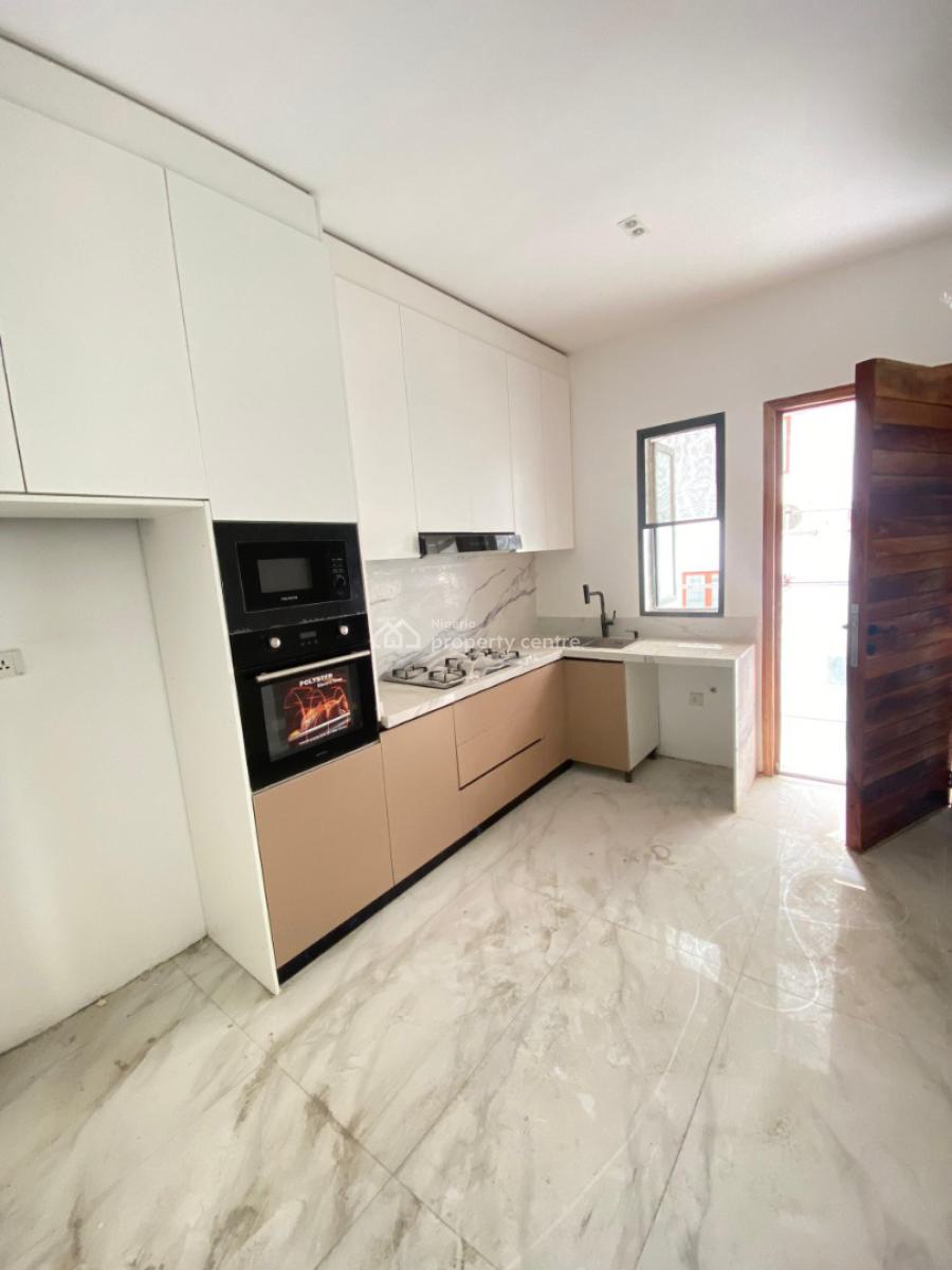 Luxury 2bedroom Serviced Apartment with Rooftop Pool, Elevator and Gym, Lekki Phase 1, Lekki, Lagos, Flat / Apartment for Sale