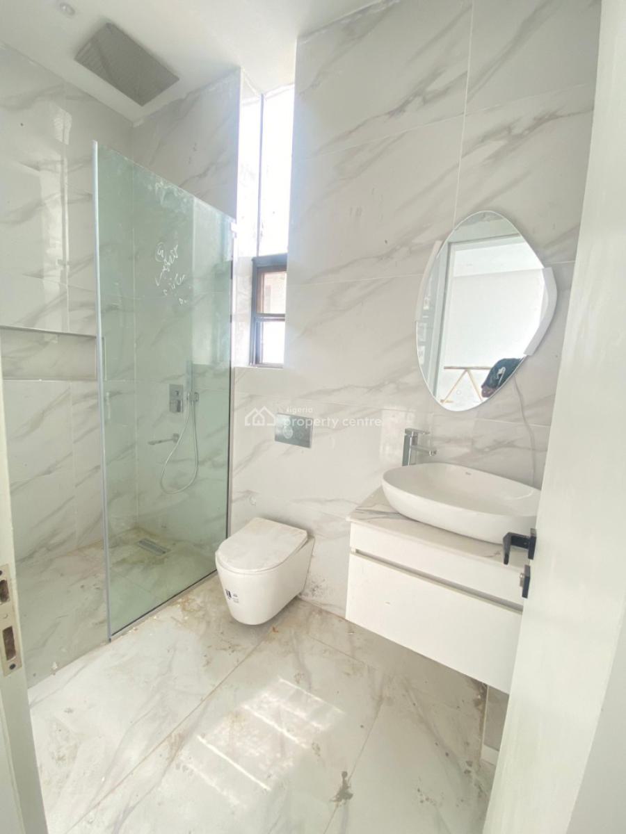 Luxury 2bedroom Serviced Apartment with Rooftop Pool, Elevator and Gym, Lekki Phase 1, Lekki, Lagos, Flat / Apartment for Sale