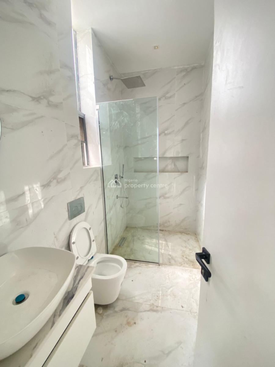 Luxury 2bedroom Serviced Apartment with Rooftop Pool, Elevator and Gym, Lekki Phase 1, Lekki, Lagos, Flat / Apartment for Sale