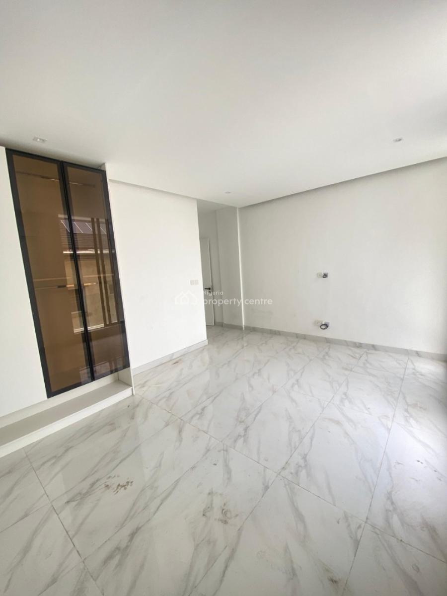 Luxury 2bedroom Serviced Apartment with Rooftop Pool, Elevator and Gym, Lekki Phase 1, Lekki, Lagos, Flat / Apartment for Sale