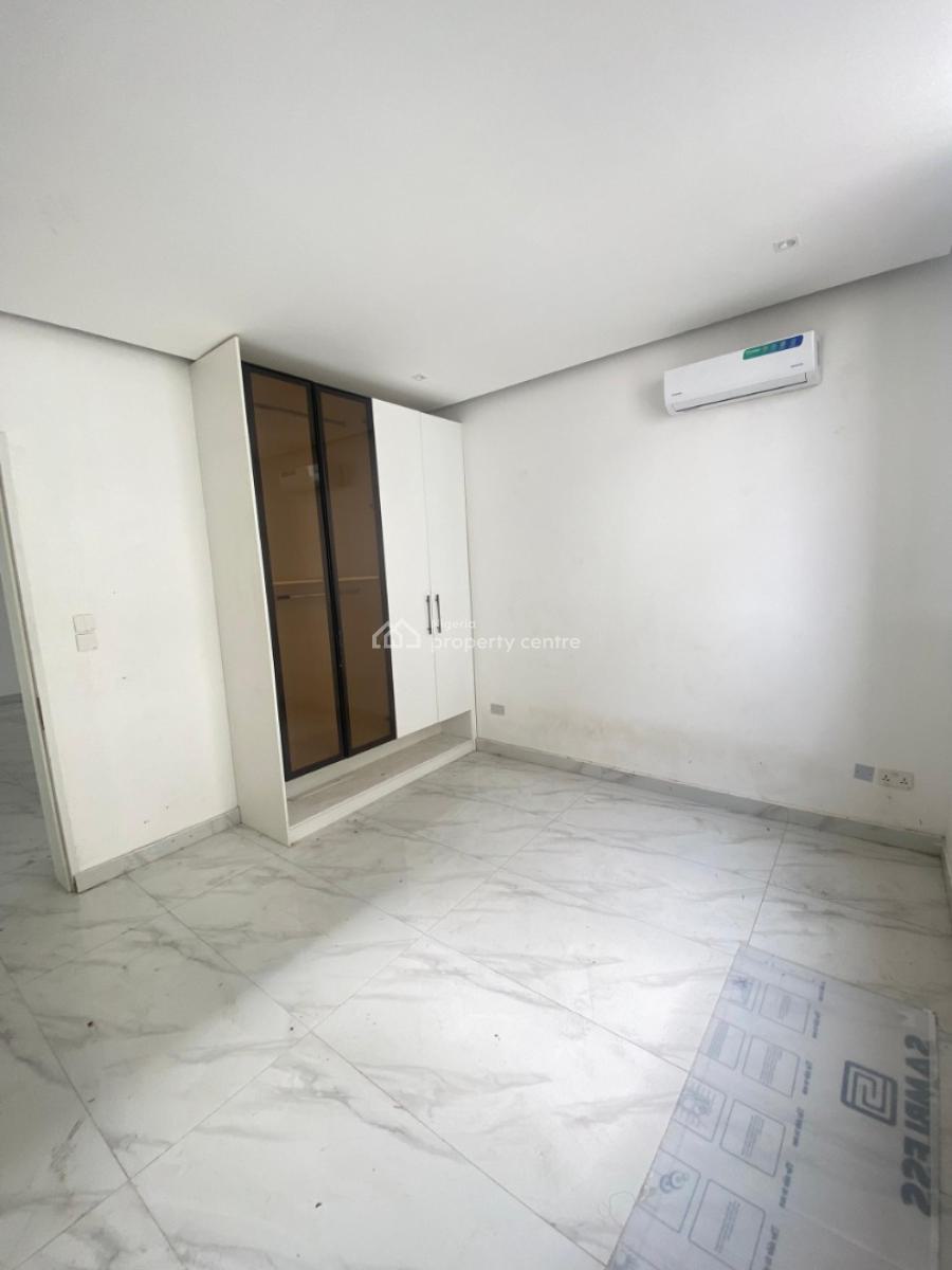 Luxury 2bedroom Serviced Apartment with Rooftop Pool, Elevator and Gym, Lekki Phase 1, Lekki, Lagos, Flat / Apartment for Sale