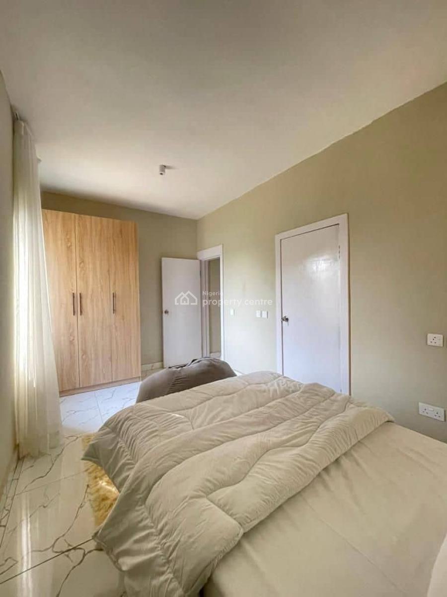 Spaciously Built & Furnished 3 Bedroom Apartment with Gym & Pool, Surulere, Lagos, Flat / Apartment for Sale